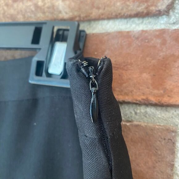 Nine & Co 2 Button 2 Pocket Blazer and Skirt Suit Set - Picture 12 of 15